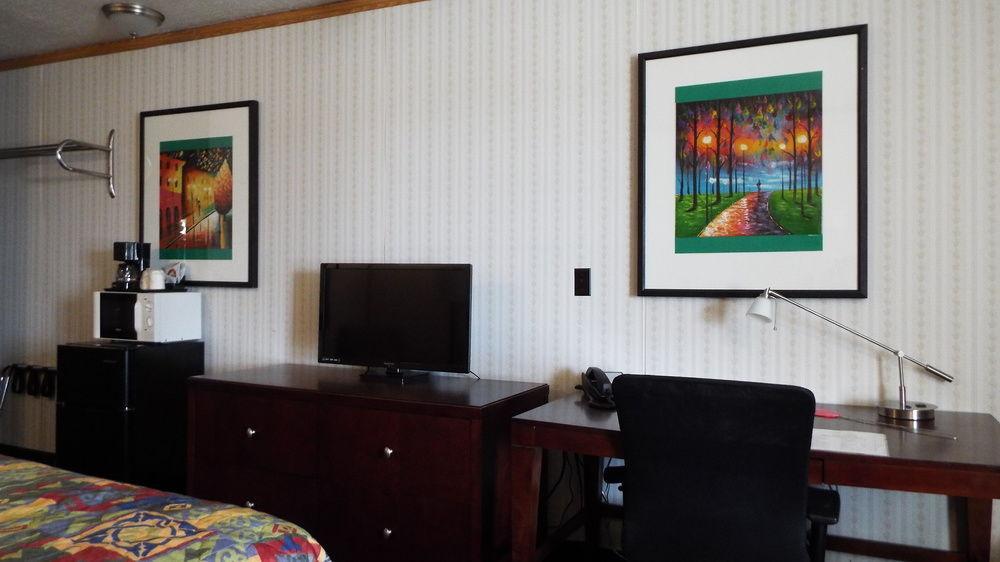 Modern Motel Vinton Exterior photo